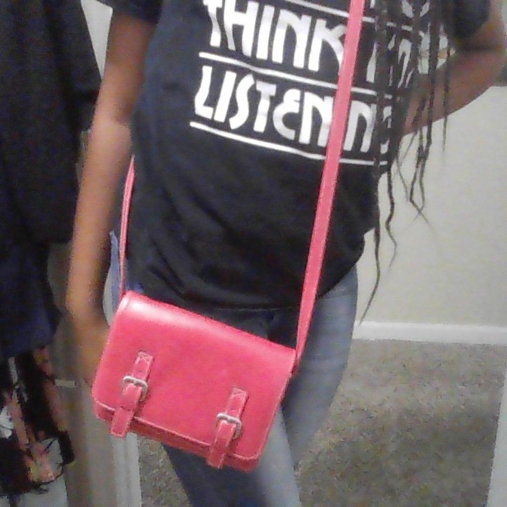 Purses - Picture 2 of 3